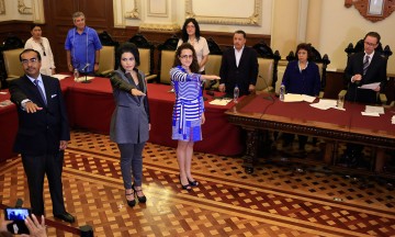 Nombran a nuevos tesorero y contralora de Puebla