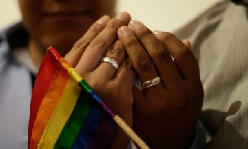Impulsan matrimonio igualitario con bodas en el Congreso