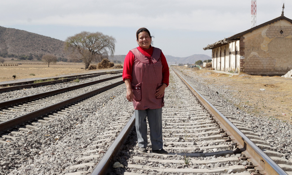 Luz María Carrera: 54 años de atender a migrantes