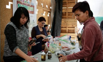 Impulsan comercio tradicional con el trueque