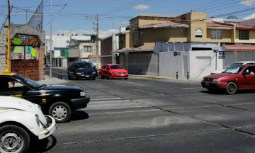 Lamentan en Bugambilias insuficiencia de obras viales