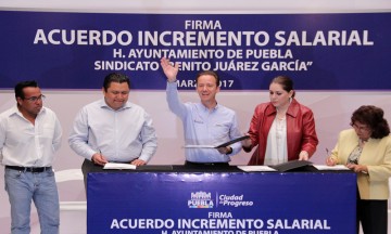 Pactan 4.5% de alza salarial trabajadores del Ayuntamiento