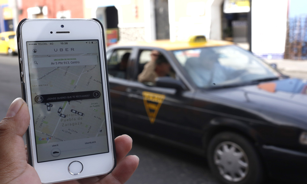 Exigen taxistas freno para Uber