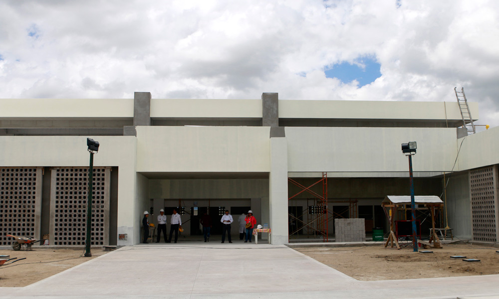 Proyectan 10 mil empleos en unidad médica en San José Chiapa