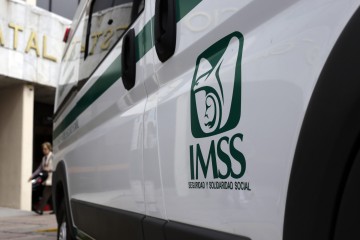 Gasta IMSS Puebla más en papelería que en material médico