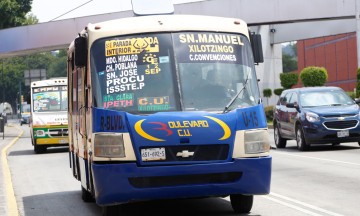 Obligatorios, cámaras y botones de pánico en microbuses