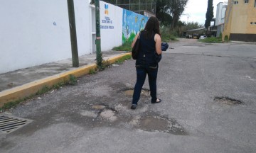 Viven entre lodo y baches en la Guadalupe Hidalgo