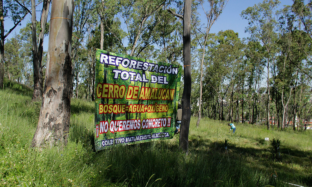 Ilegal, construcción de parque en cerro de Amalucan
