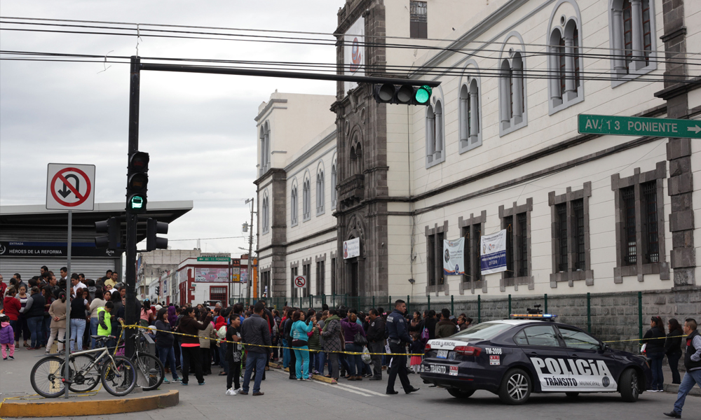 Padres de Héroes de la Reforma exigen conocer proceso de reubicación