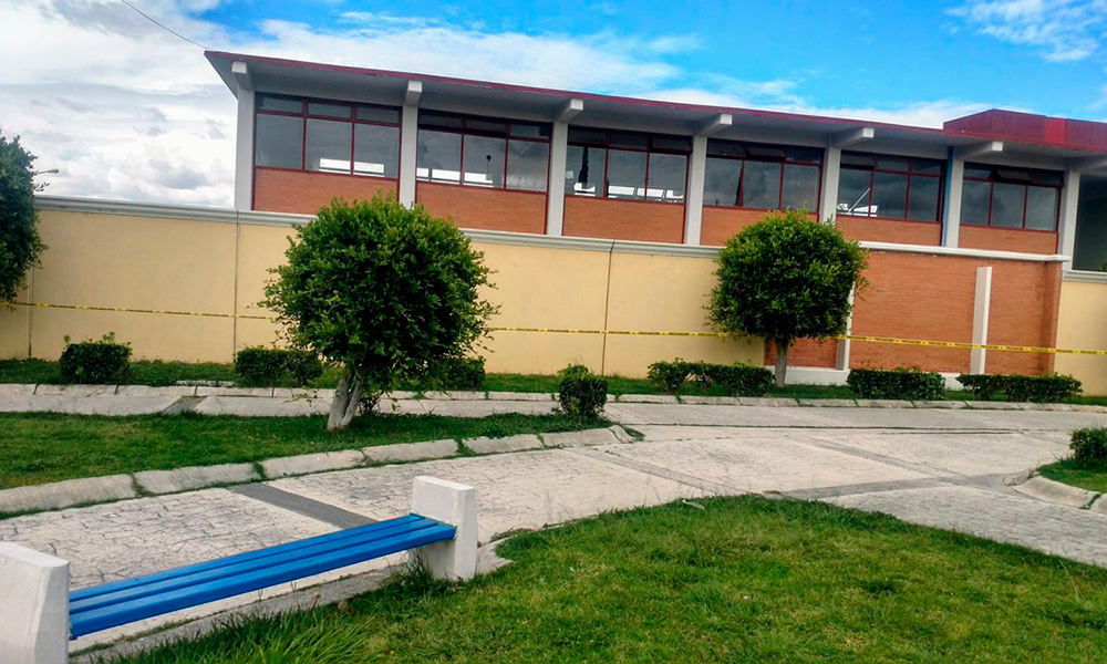 Denuncian daños en escuela Héroes del 5 de Mayo