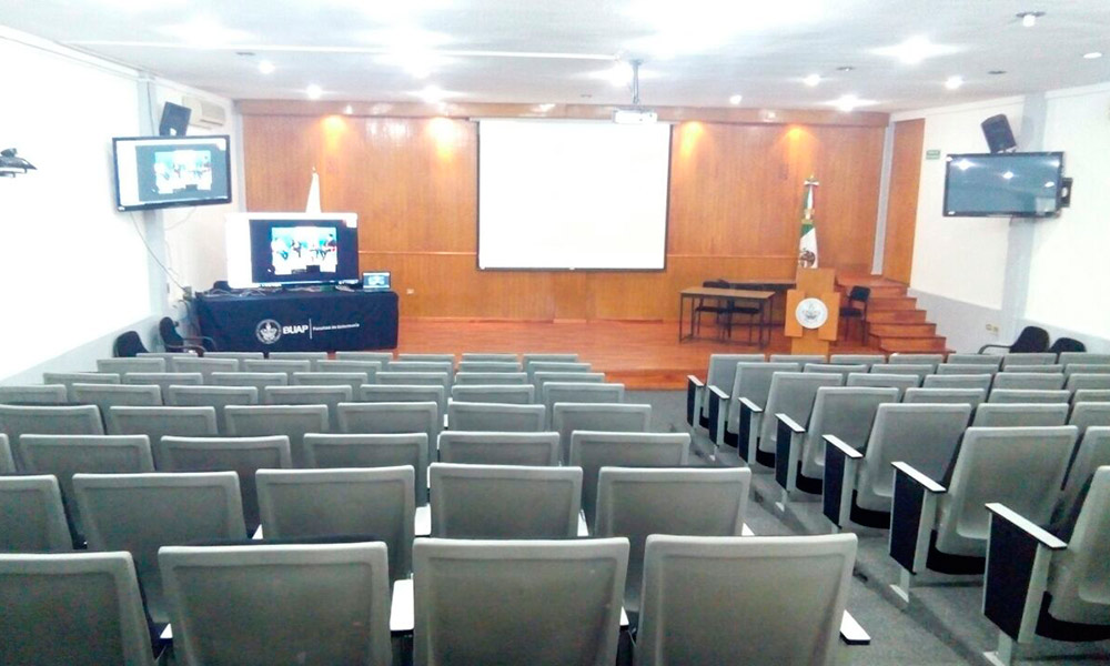 Desinterés de universitarios por foro sobre violencia