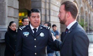 Luis Banck entrega informe de labores al Cabildo