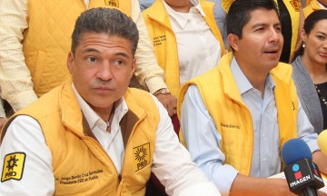 Define PRD candidatos a diputados locales  