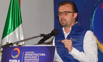Busca Xavier Albizuri diputación plurinominal  