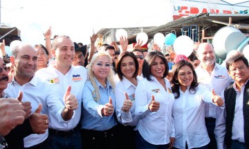 Inician campaña candidatos del Frente en Central de Abasto