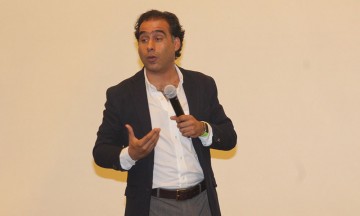 Adjudica Michel Chaín espectaculares a error administrativo de empresa