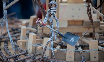 Somos necesarios para crear casas... no nos valoran: albañil