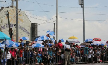 Batalla de propaganda política en desfile