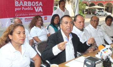 Se defiende Barbosa de PAN y PRI