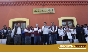 Señalan que RMV usó recursos públicos para hacer fortuna con hoteles