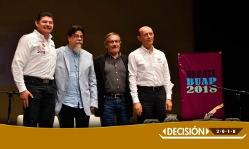 Asisten solo dos candidatos a charla organizada por BUAP