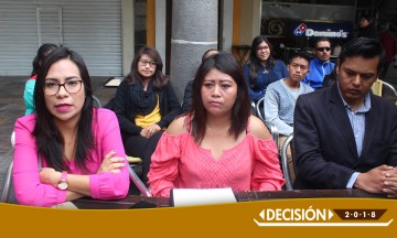 Renuncian 300 jóvenes al PRD; apoyarán a Morena