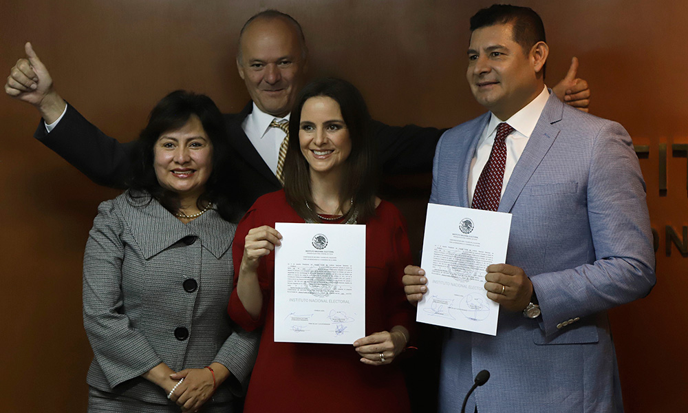 Oficial, Armenta  y De la Sierra son senadores