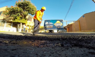 Prevén tapar 50 mil baches en 60 días