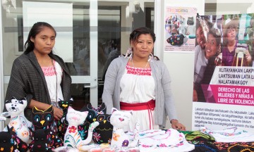 Dan atención a mujeres  violentadas