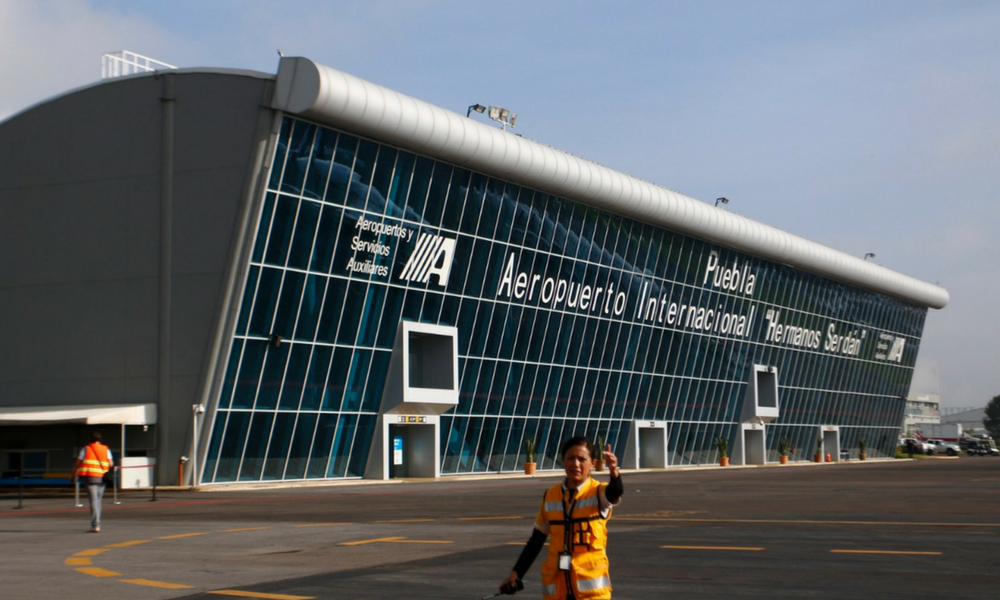 Moviliza aeropuerto poblano a 33% más personas 