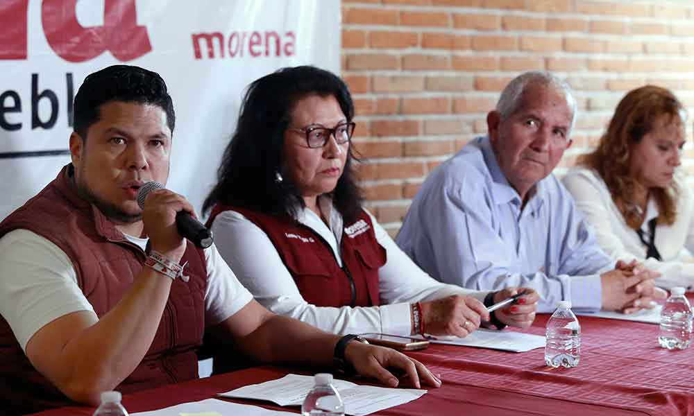 Acusan docentes represalias de dirigente sindical