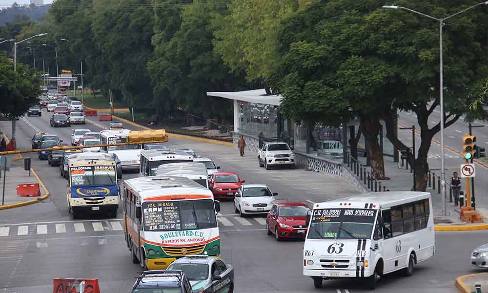 Descartan subir tarifas de pasajes