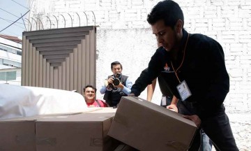 Denuncia Morena que 80% del material electoral está sellado con cinta canela