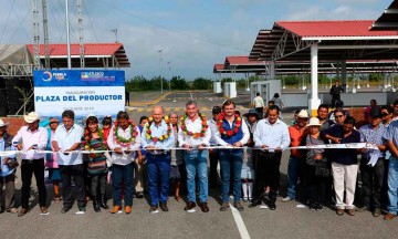 Entrega Gali dos obras en Atlixco