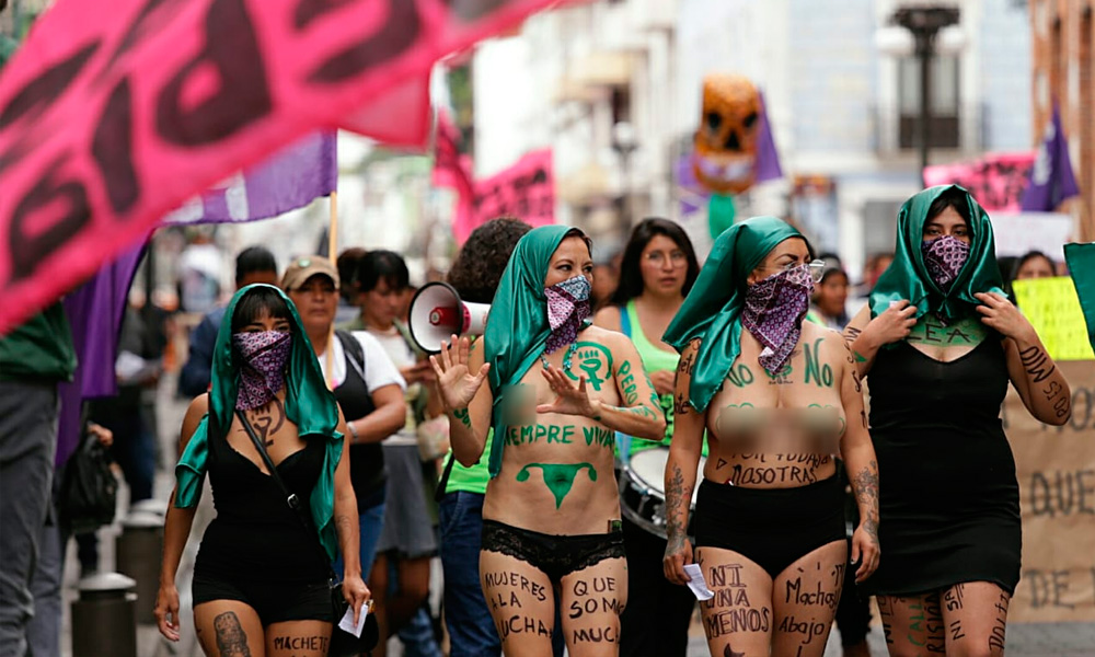 Exigen frenar feminicidios con Marcha de las Putas 