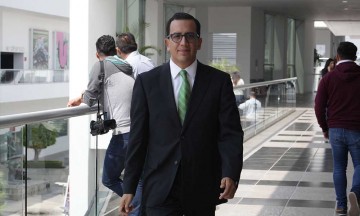 Propone rector de la Anáhuac dejar a Almeida y a gabinete sin cambios 