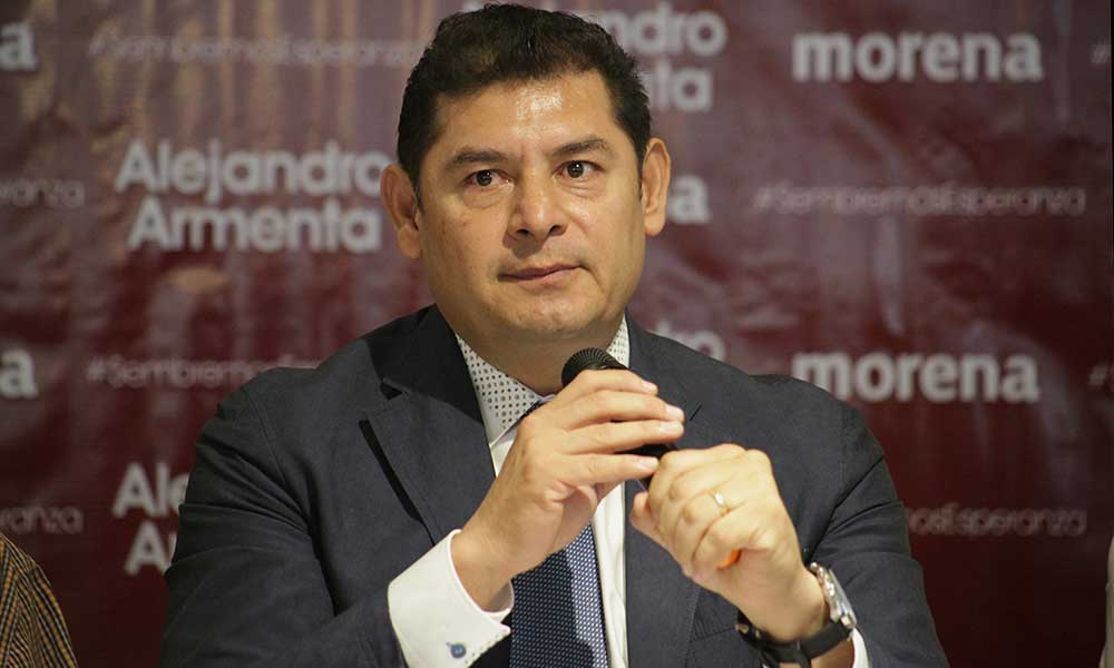 Se destapa Alejandro Armenta para la gubernatura de Puebla