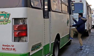 Prohibir publicidad en unidades del transporte público: Lara Chávez