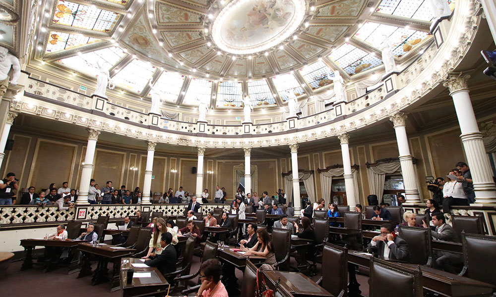 Proponen en el Congreso licencia de paternidad por 15 días para trabajadores