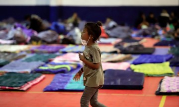 Pasan solos 45% de los niños migrantes