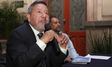 Denuncia diputado un despido por apoyar a Armenta