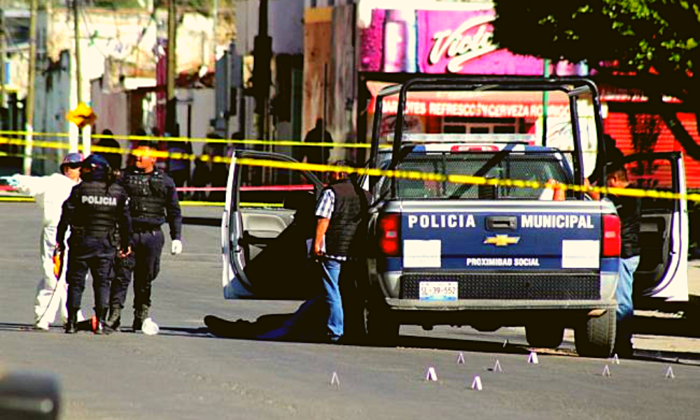 Asesinan policías en las zonas donde ellos violan los derechos humanos