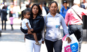 Tendrían empleadas del estado 14 semanas por maternidad