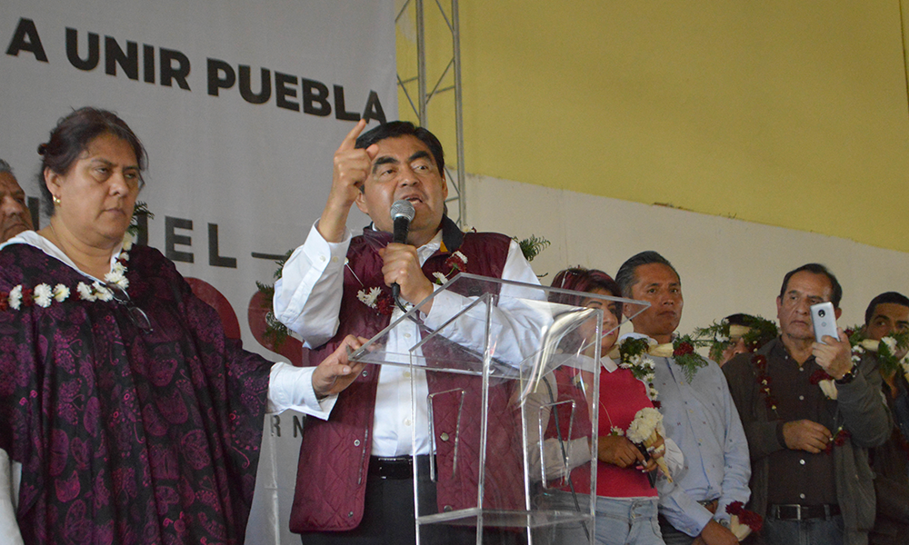 Durante debate, Cárdenas no sacará sus trapitos al sol: Barbosa