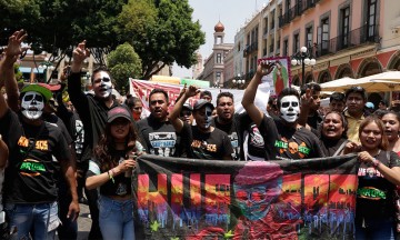 Protestan a ritmo de cumbia