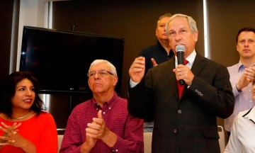 Cárdenas acepta derrota; rechazará un cargo público
