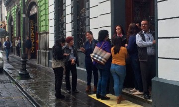 Por sismo de 4.9 en Guerrero, desalojan Congreso de Puebla