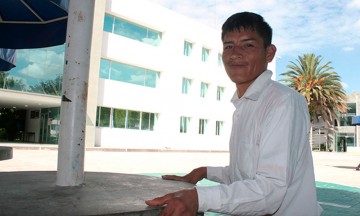 La historia de V&iacute;ctor Manuel, el universitario con par&aacute;lisis que no se rinde