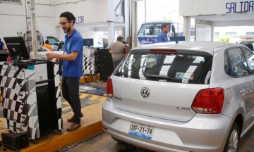 Al menos el 70% de automovilistas no verificaron en Puebla