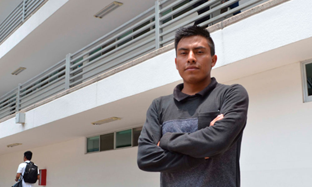 Estudiante BUAP conserva lengua náhuatl en Puebla